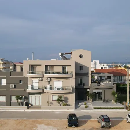 George V Luxury - 3 * Kastro-Kyllini
